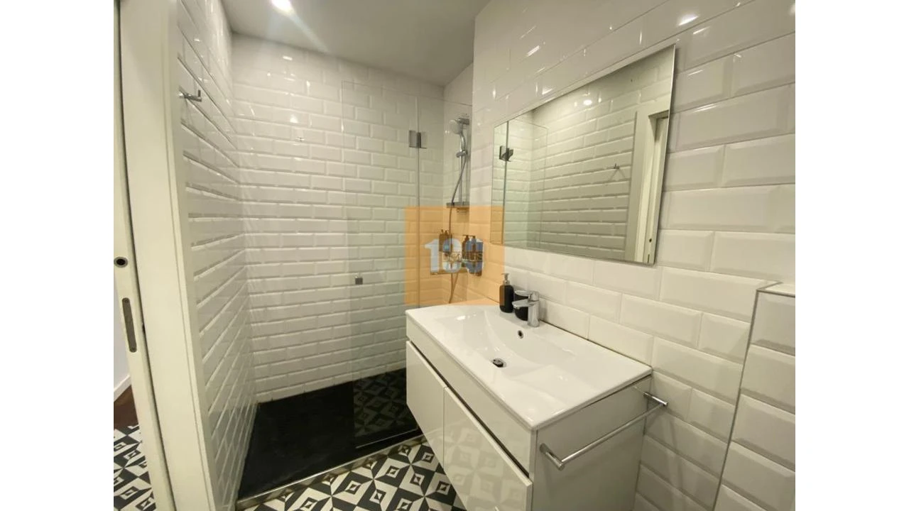 Apartamento para Venda em Ramalde Foto 12