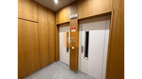 Apartamento para Venda em Ramalde