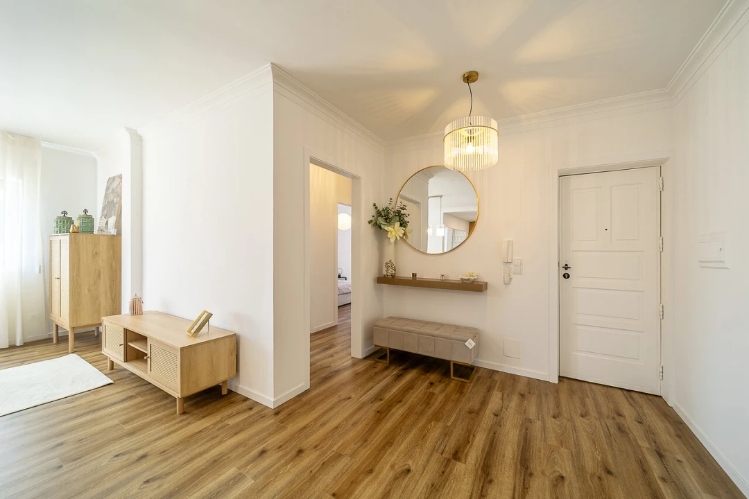 Apartamento T2 para Venda em Vilar de Andorinho Foto 3
