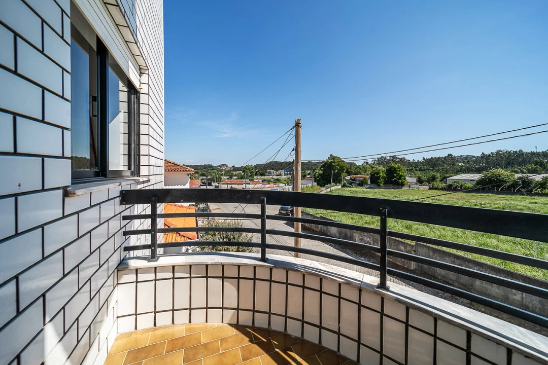 Apartamento T2 para Venda em Vilar de Andorinho Foto 12