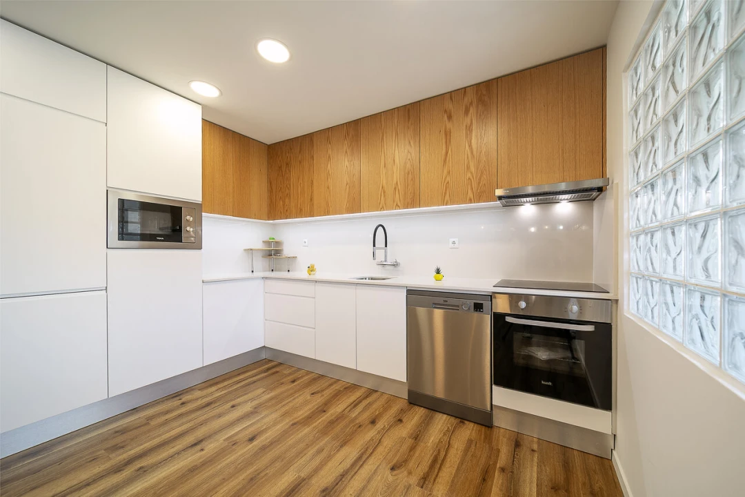 Apartamento T2 para Venda em Vilar de Andorinho Foto 18