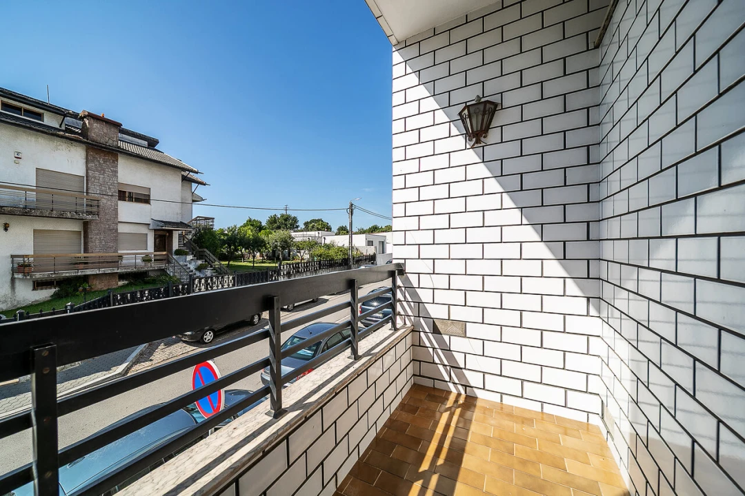 Apartamento T2 para Venda em Vilar de Andorinho Foto 36