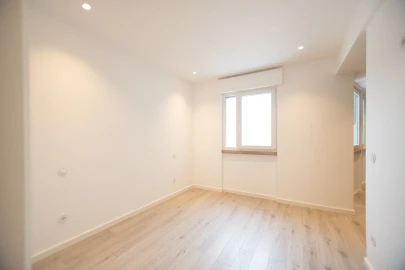 Apartamento T4 para Venda em Leiria, Pousos, Barreira e Cortes