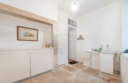Moradia T6 para Venda em Santa Maria Maior