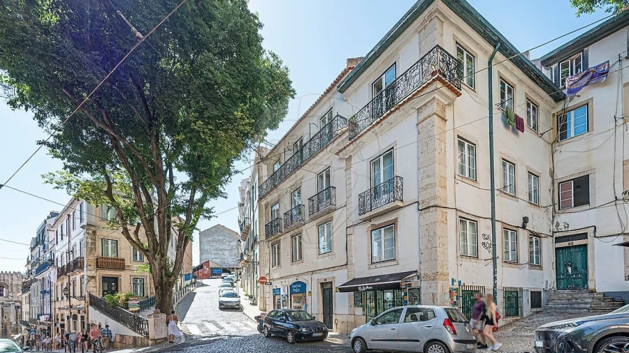 Moradia T6 para Venda em Santa Maria Maior
