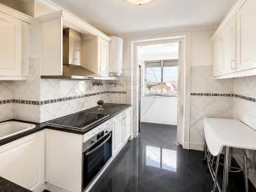 Apartamento T4 para Venda em Arroios