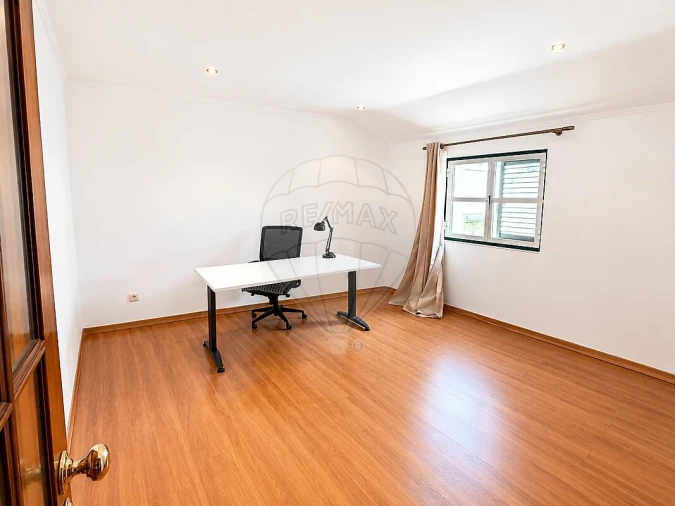 Apartamento T4 para Venda em Arroios Foto 9