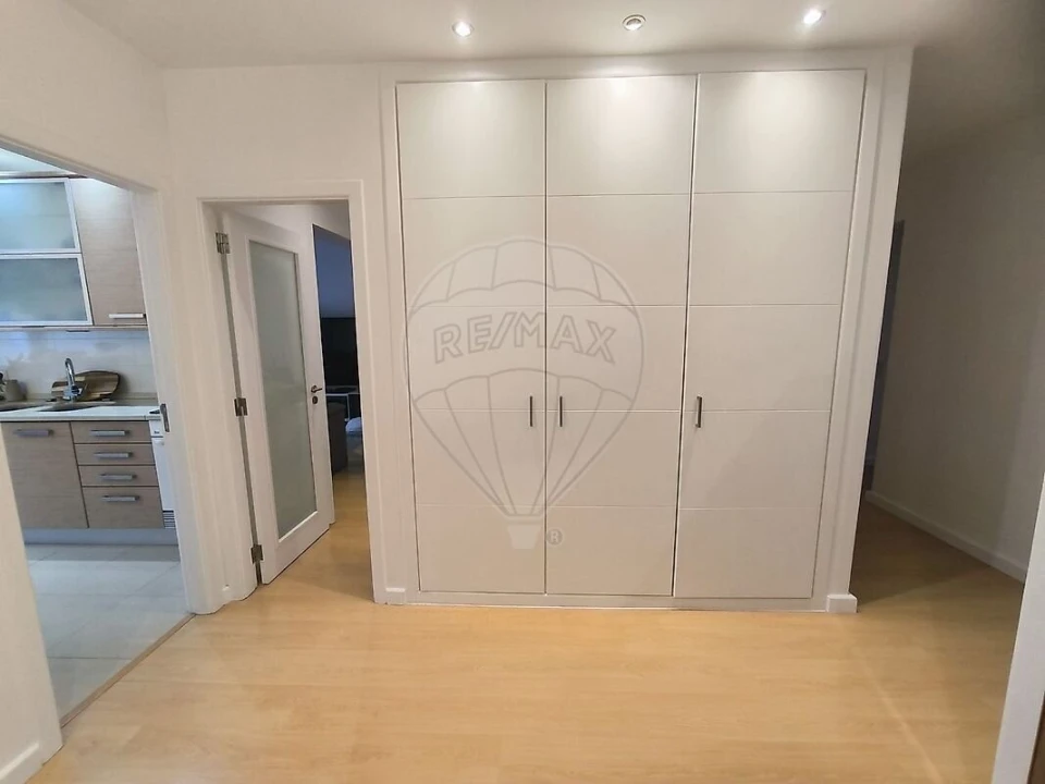 Apartamento T3 para Venda em Massamá e Monte Abraão Foto 2