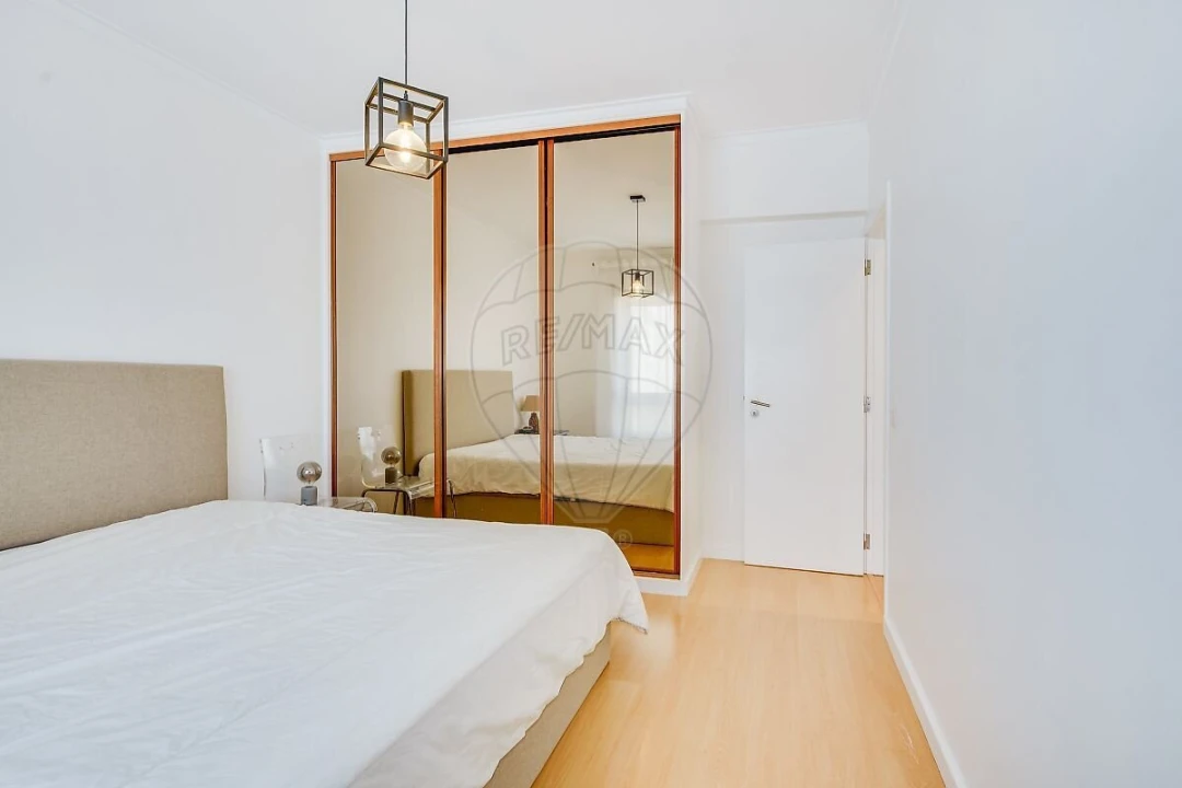 Apartamento T3 para Venda em Massamá e Monte Abraão Foto 8