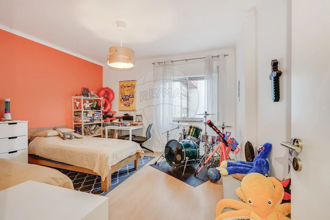 Apartamento T3 para Venda em Massamá e Monte Abraão Foto 9