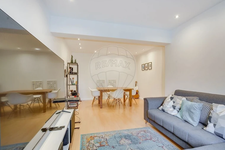 Apartamento T3 para Venda em Massamá e Monte Abraão Foto 3