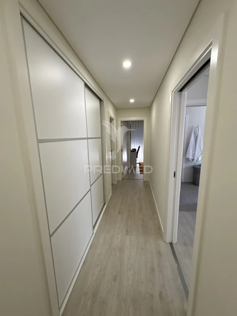 Moradia T4 para Venda em Fernao Ferro