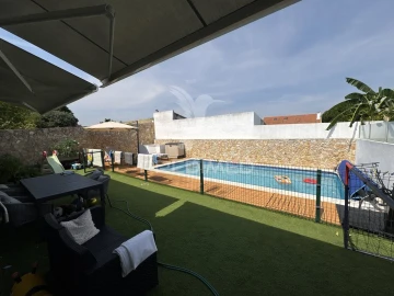 Moradia T4 para Venda em Fernao Ferro