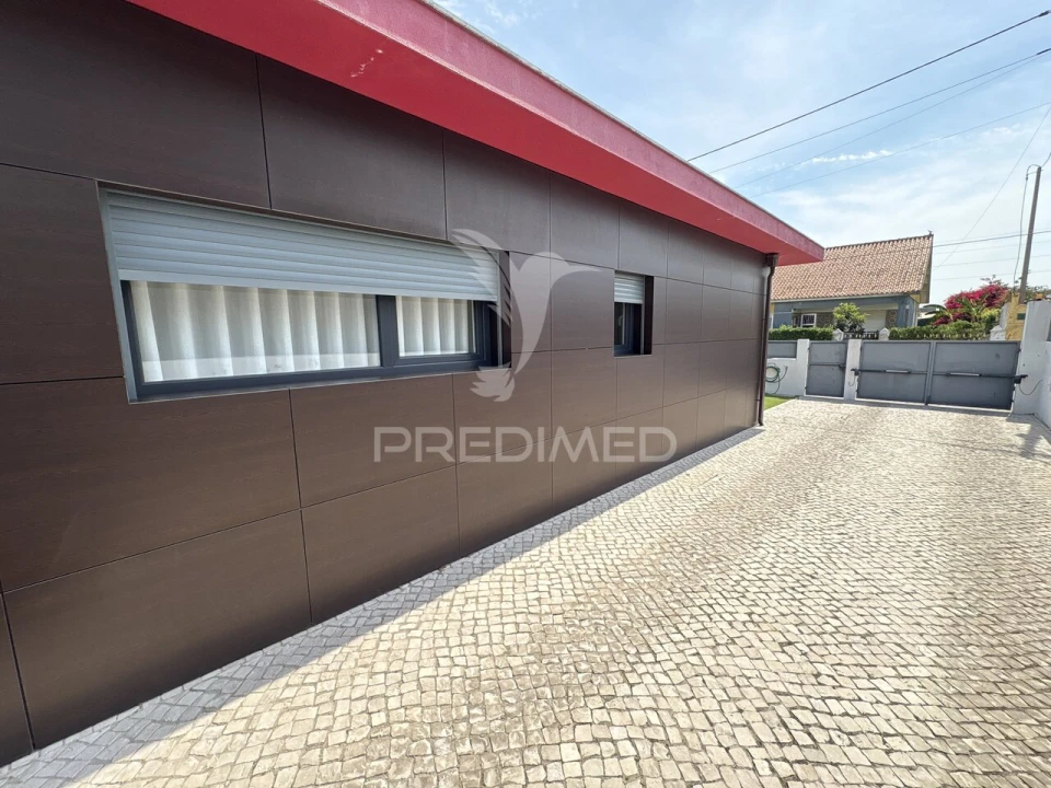 Moradia T4 para Venda em Fernao Ferro Foto 32