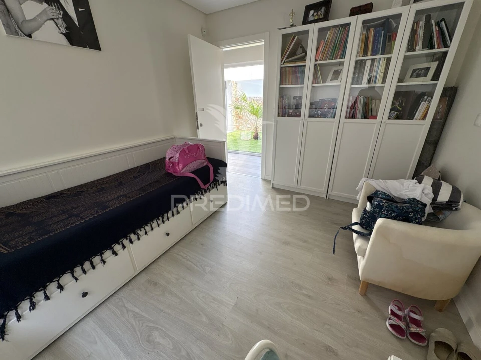 Moradia T4 para Venda em Fernao Ferro Foto 21