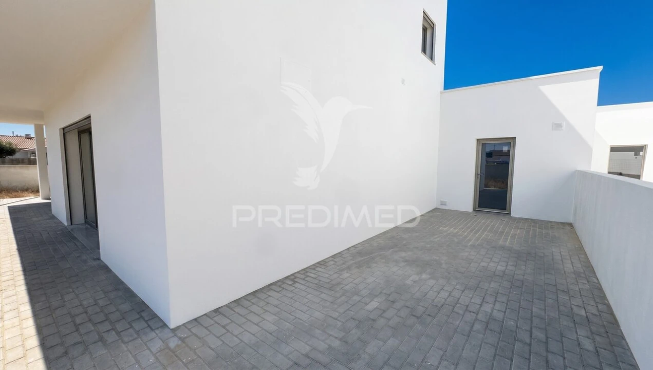 Moradia T4 para Venda em Batalha Foto 4