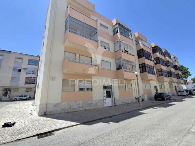 Apartamento T3 para Venda em Baixa da Banheira e Vale da Amoreira Foto 2
