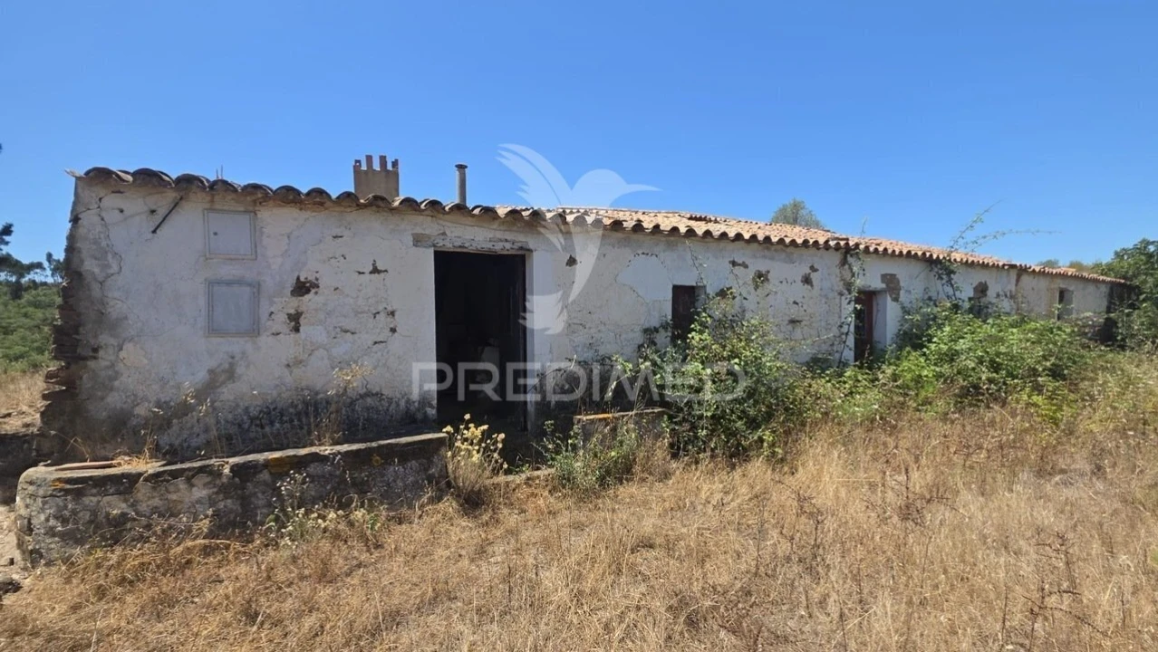 Quinta T4 para Venda em São Marcos da Serra Foto 1