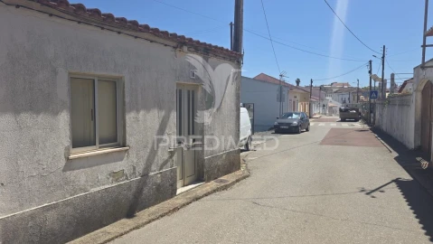 Moradia T0 para Venda em São Marcos da Serra
