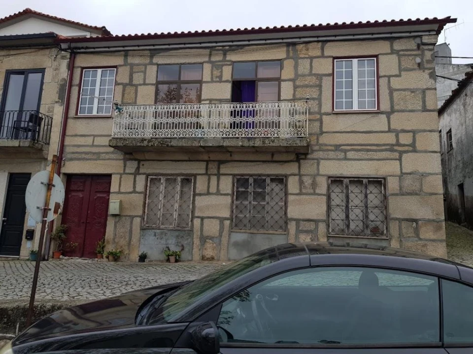 Moradia T0 para Venda em Fornos de Algodres Foto 1