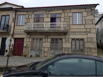 Moradia T0 para Venda em Fornos de Algodres