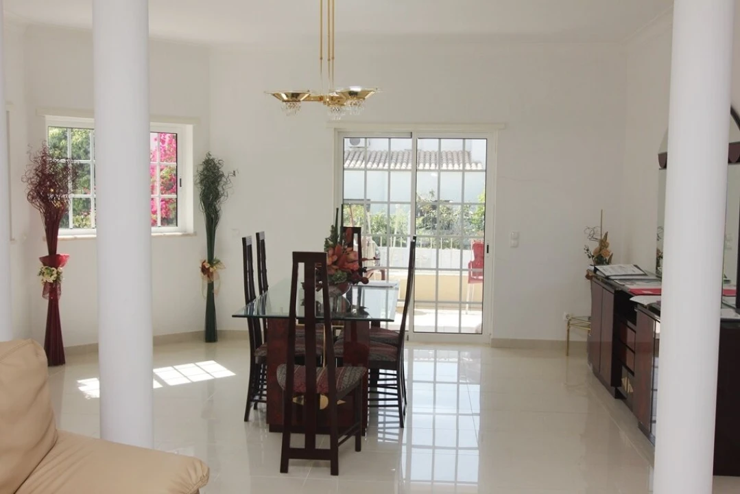 Moradia T5 para Venda em Portimão Foto 11