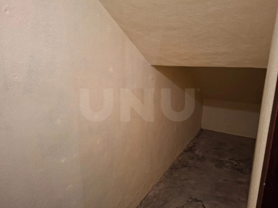 Loja para Venda em Dois Portos e Runa Foto 11