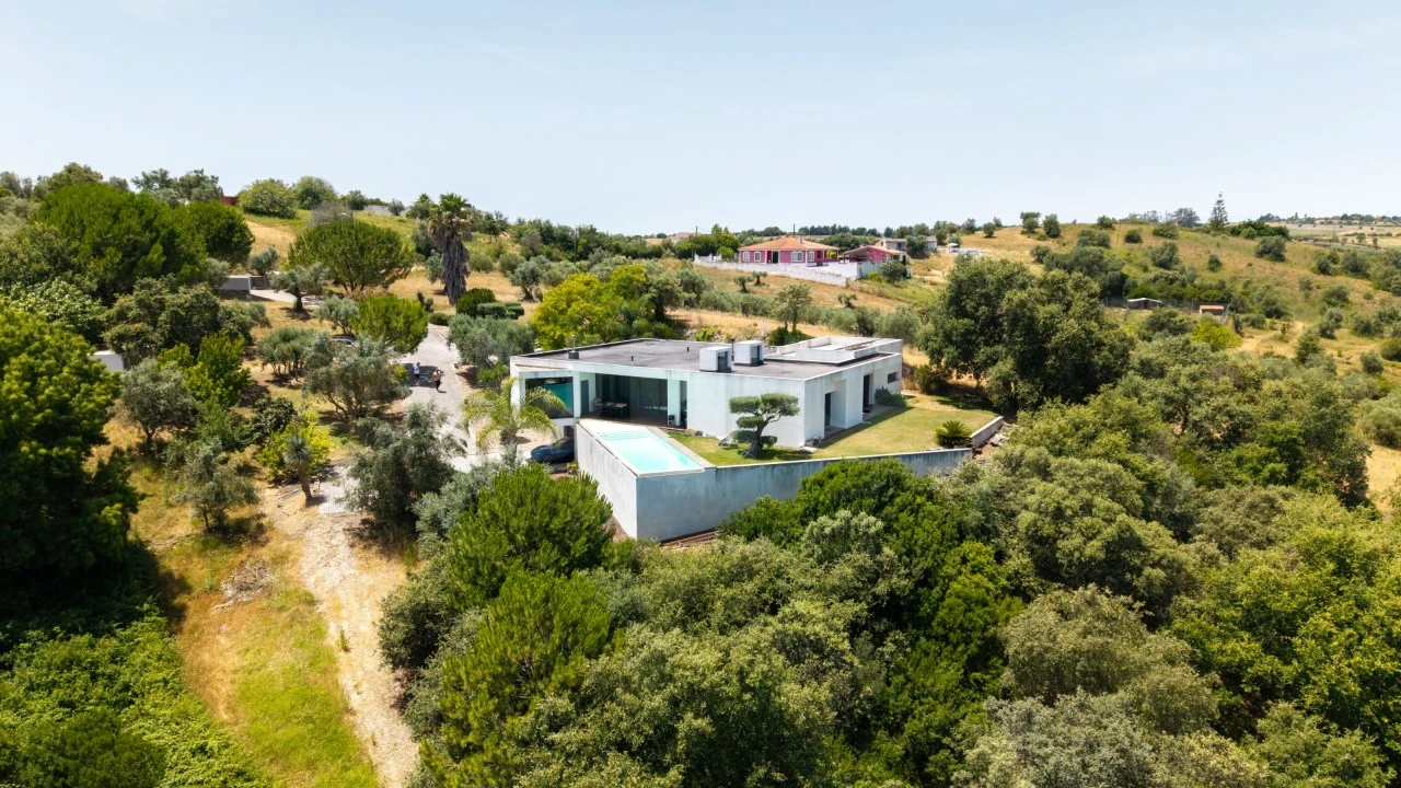 Moradia T4 para Venda em Achete, Azoia de Baixo e Póvoa de Santarém Foto 1