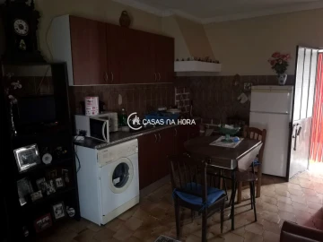 Moradia T3 para Venda em Santa Margarida da Coutada
