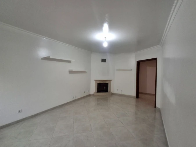 Apartamento T1 para Venda em Cacém e São Marcos Foto 5