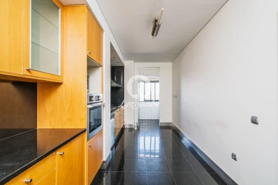 Apartamento T3 para Venda em Cidade da Maia
