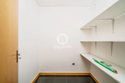 Apartamento T3 para Venda em Cidade da Maia