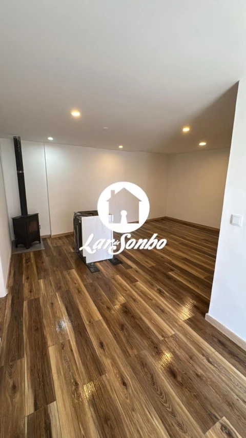 Moradia T2 para Venda em Gondomar (São Cosme), Valbom e Jovim