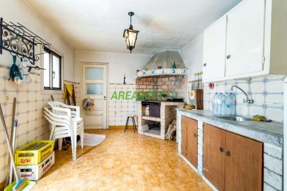 Moradia T4 para Venda em Alvalade