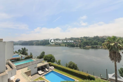 Moradia T3 para Arrendamento em Gondomar (São Cosme), Valbom e Jovim