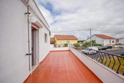 Apartamento T3 para Venda em São João das Lampas e Terrugem