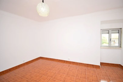 Apartamento T3 para Venda em São João das Lampas e Terrugem