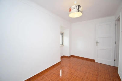 Apartamento T3 para Venda em São João das Lampas e Terrugem