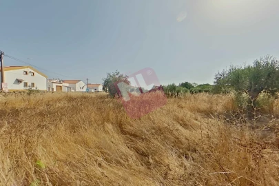 Terreno para Venda em Vale de Santiago