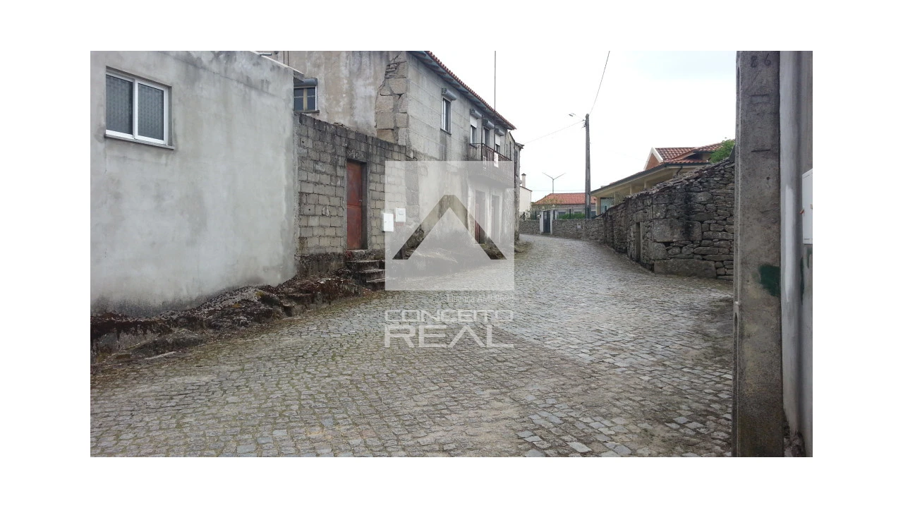 Moradia T3 para Venda em Chavães Foto 3