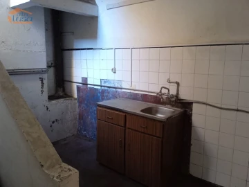 Prédio para Venda em Peso da Régua e Godim