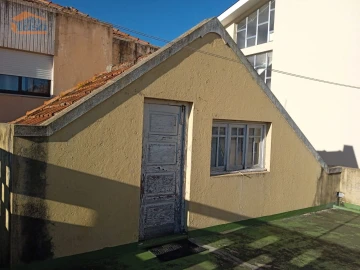 Prédio para Venda em Peso da Régua e Godim