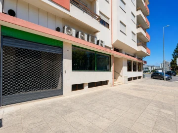 Loja para Arrendamento em Cidade da Maia