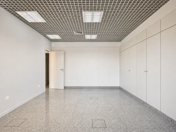 Loja para Arrendamento em Cidade da Maia