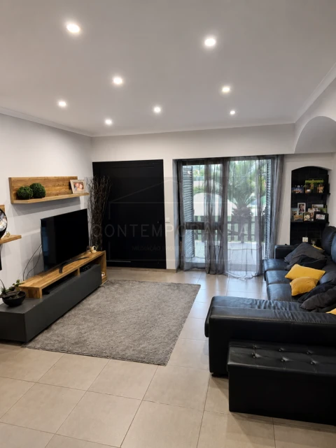 Apartamento T2 para Venda em Albufeira e Olhos de Água