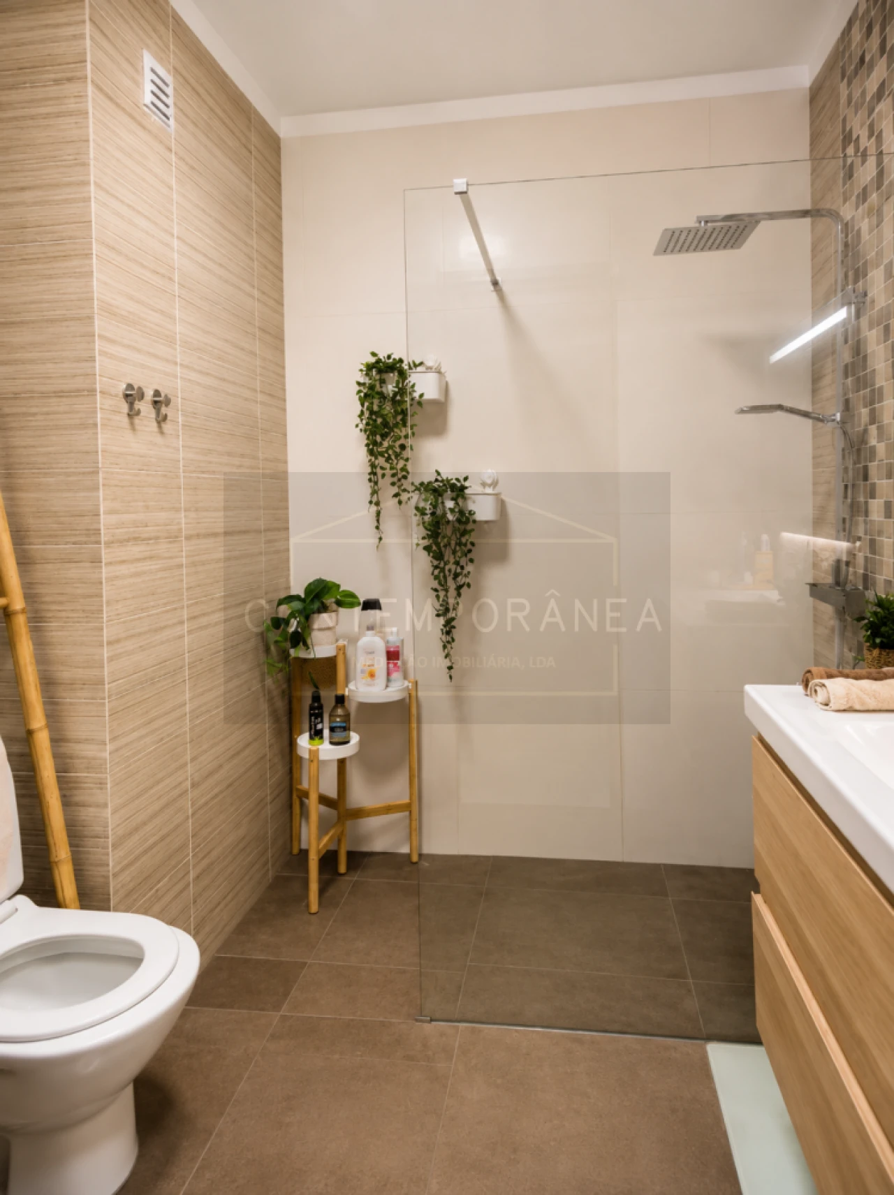 Apartamento T2 para Venda em Albufeira e Olhos de Água Foto 14