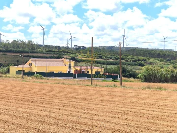 Moradia T7 para Venda em Atouguia da Baleia