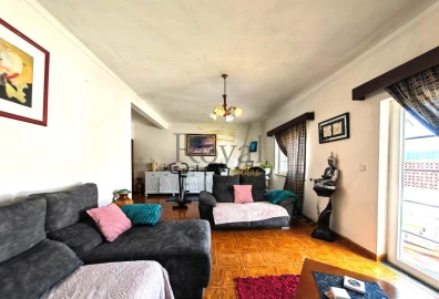 Moradia T7 para Venda em Atouguia da Baleia