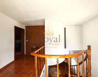 Moradia T7 para Venda em Atouguia da Baleia