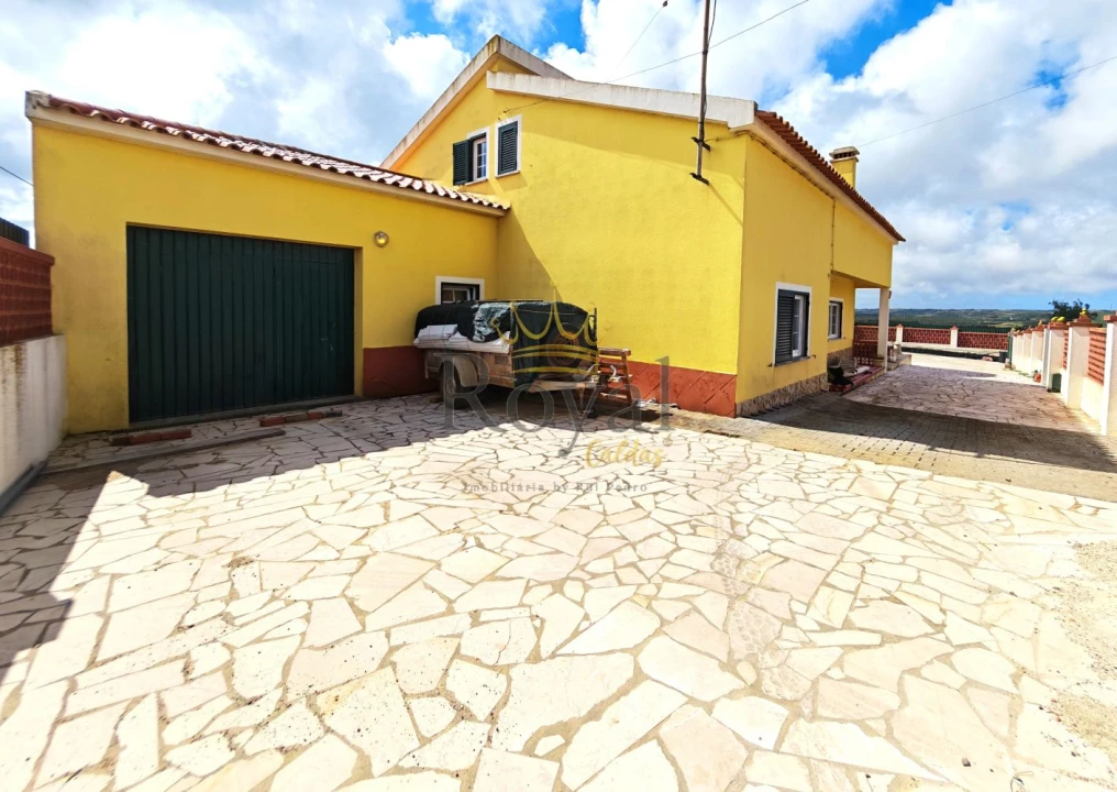 Moradia T7 para Venda em Atouguia da Baleia Foto 6